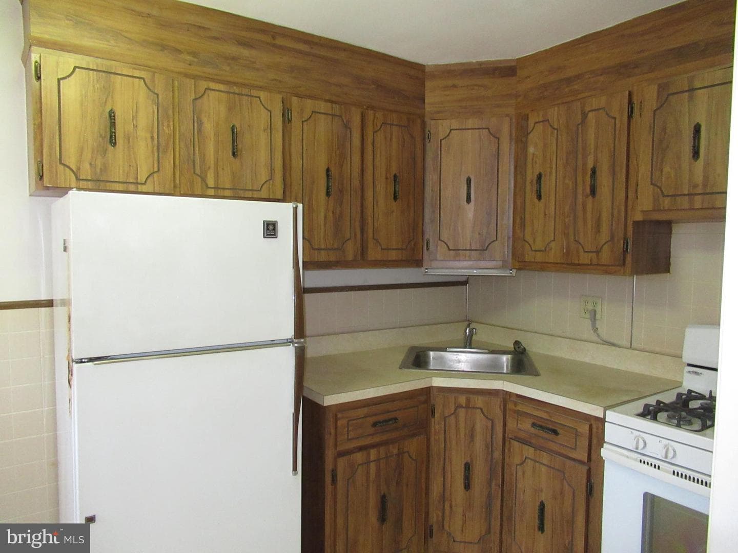 654 Beech Avenue photo 8