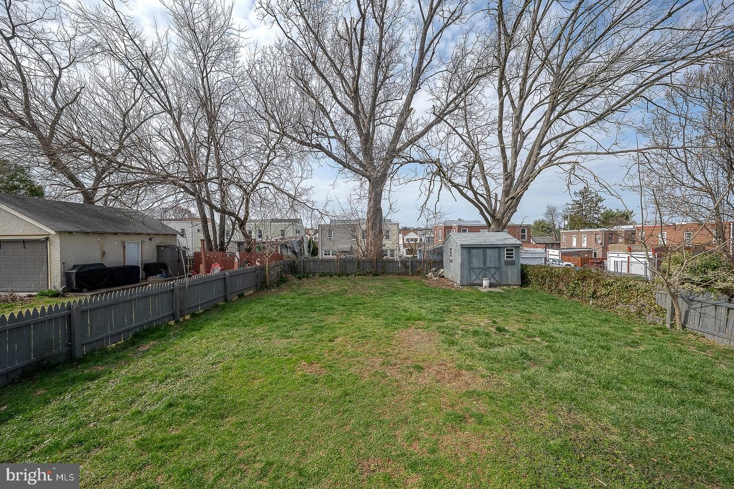 240 Wadas Avenue photo 60