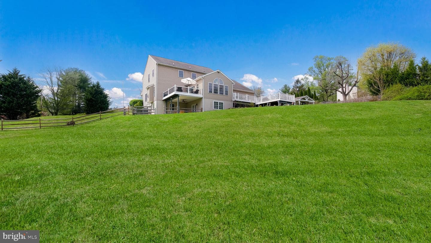 367 Mount Alverno Road photo 133