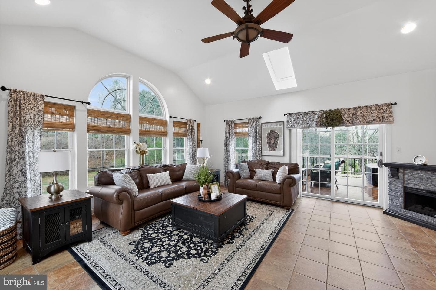 367 Mount Alverno Road photo 7