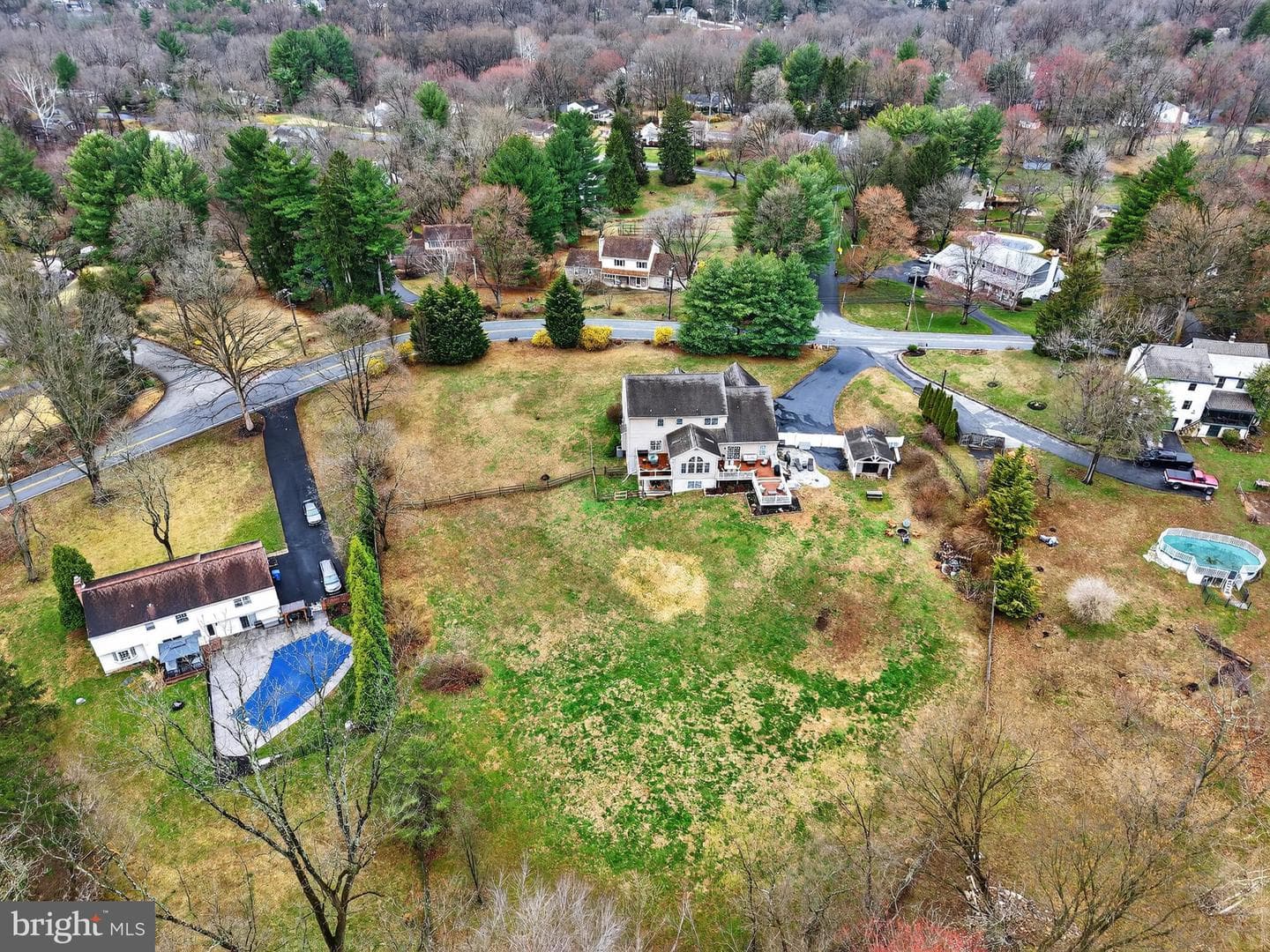 367 Mount Alverno Road photo 9