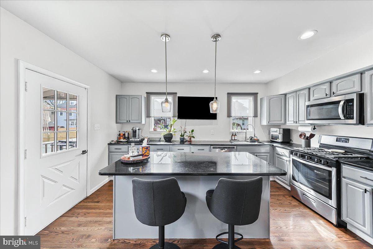 120 Lewis Avenue photo 12