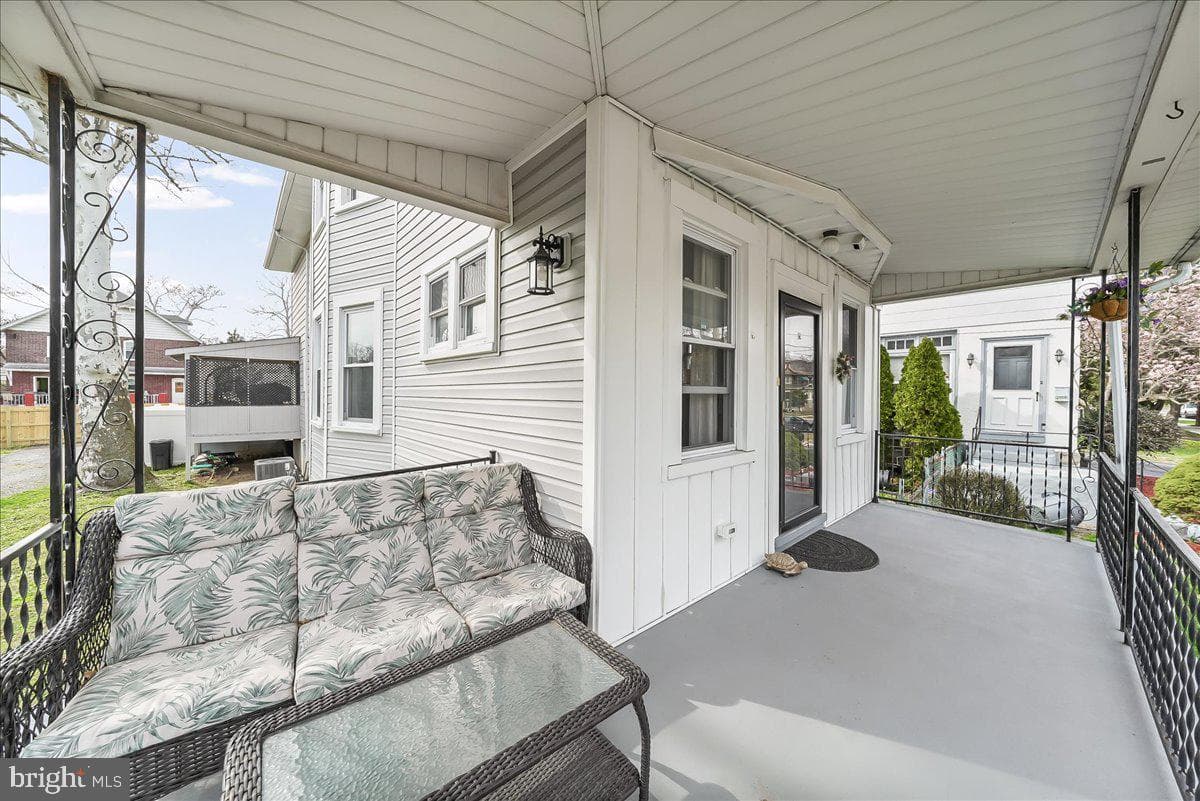 120 Lewis Avenue photo 3