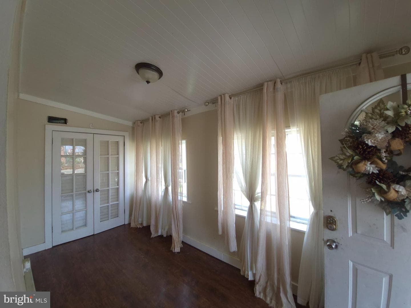 916 Spruce Street photo 4