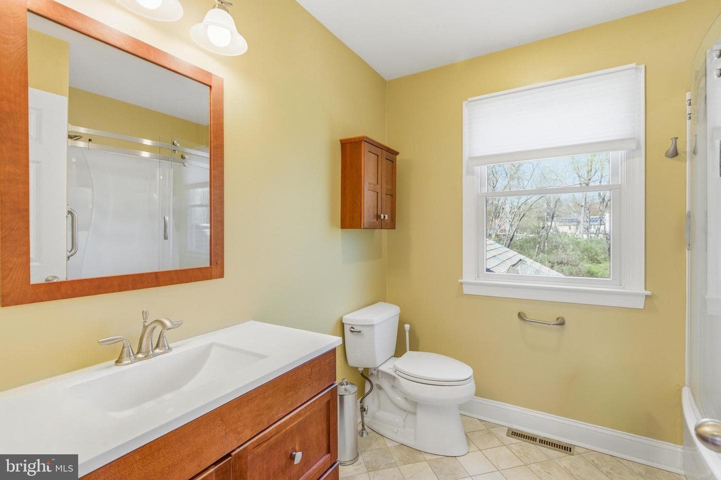 76 Colonial Circle photo 33