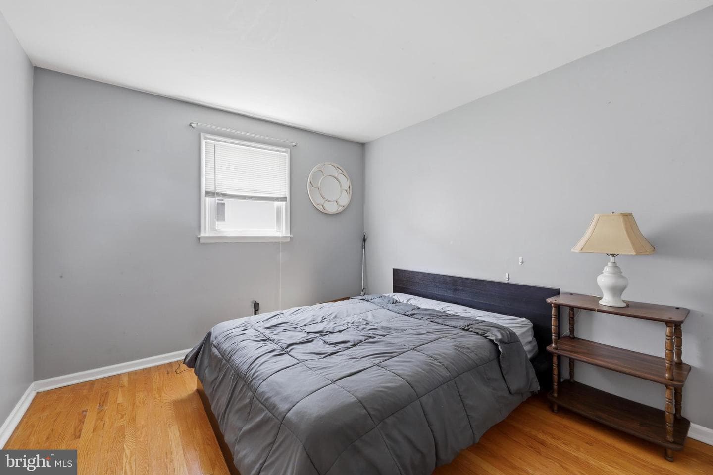 129 E Maple Avenue photo 12