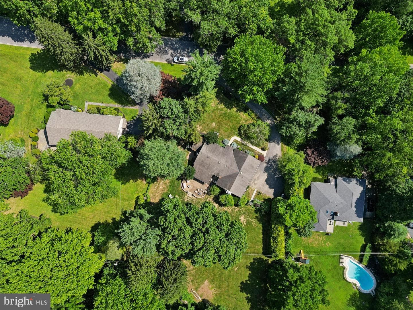 770 Robinhood Road photo 30