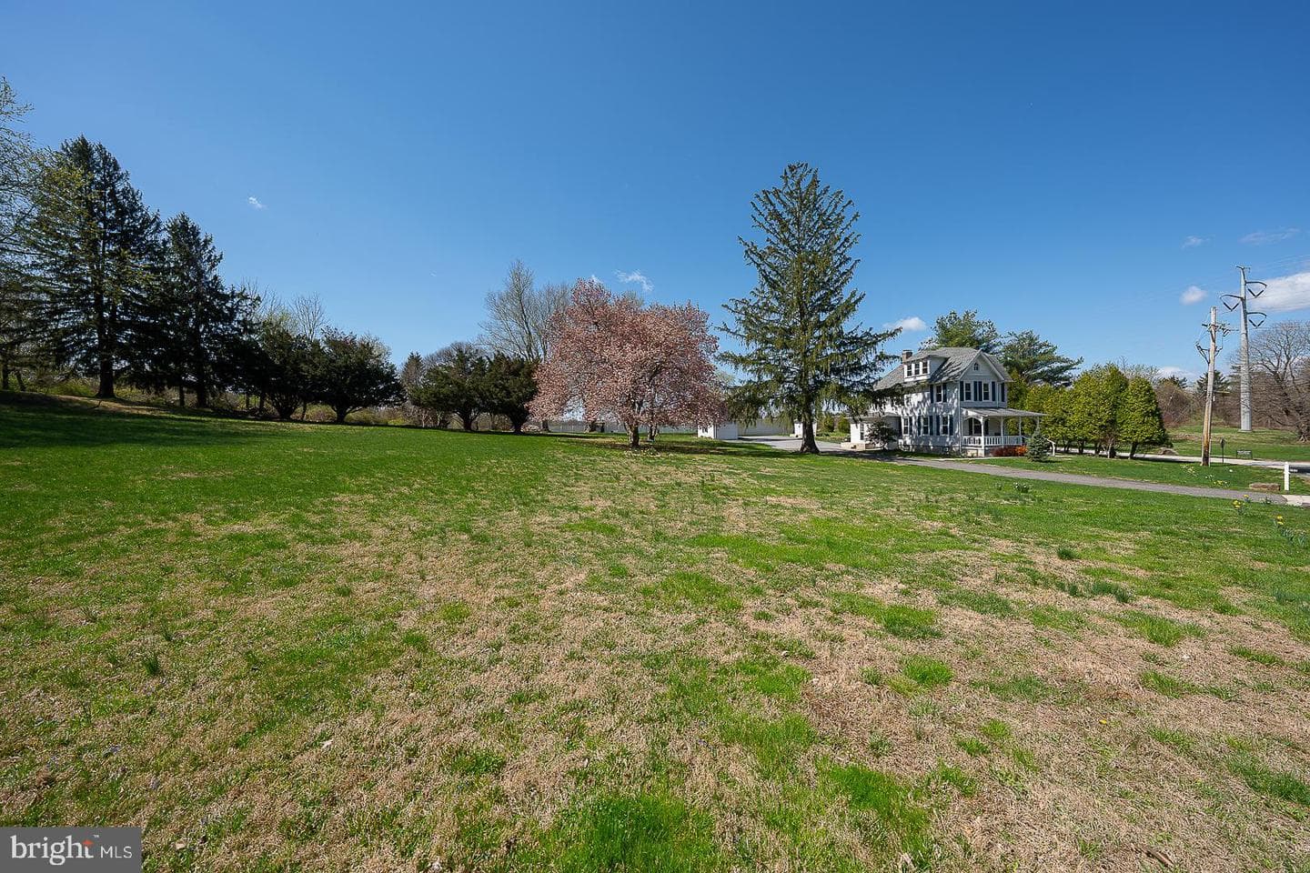 642 Concord Road photo 17
