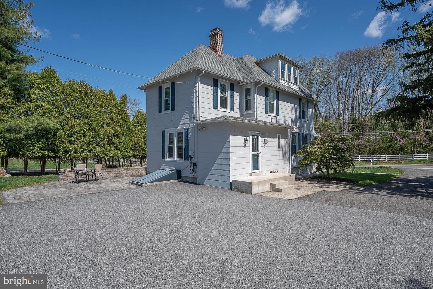 642 Concord Road photo 20