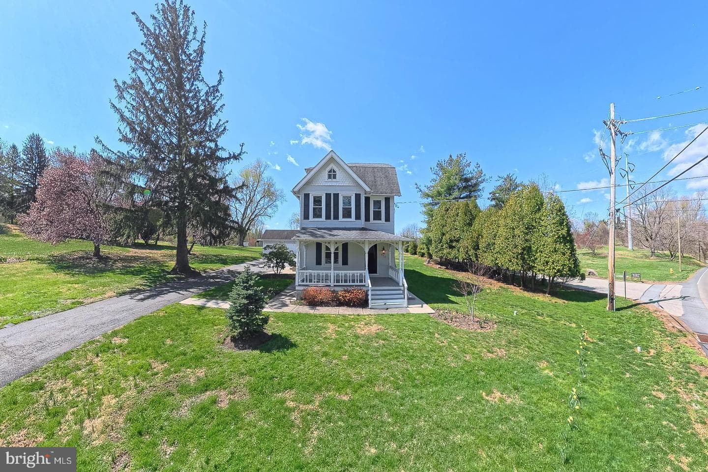 642 Concord Road photo 8