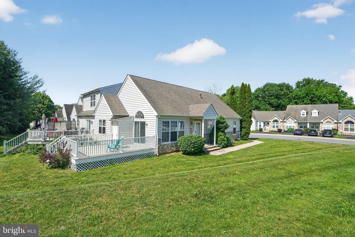 4201 Chatham Circle photo 33