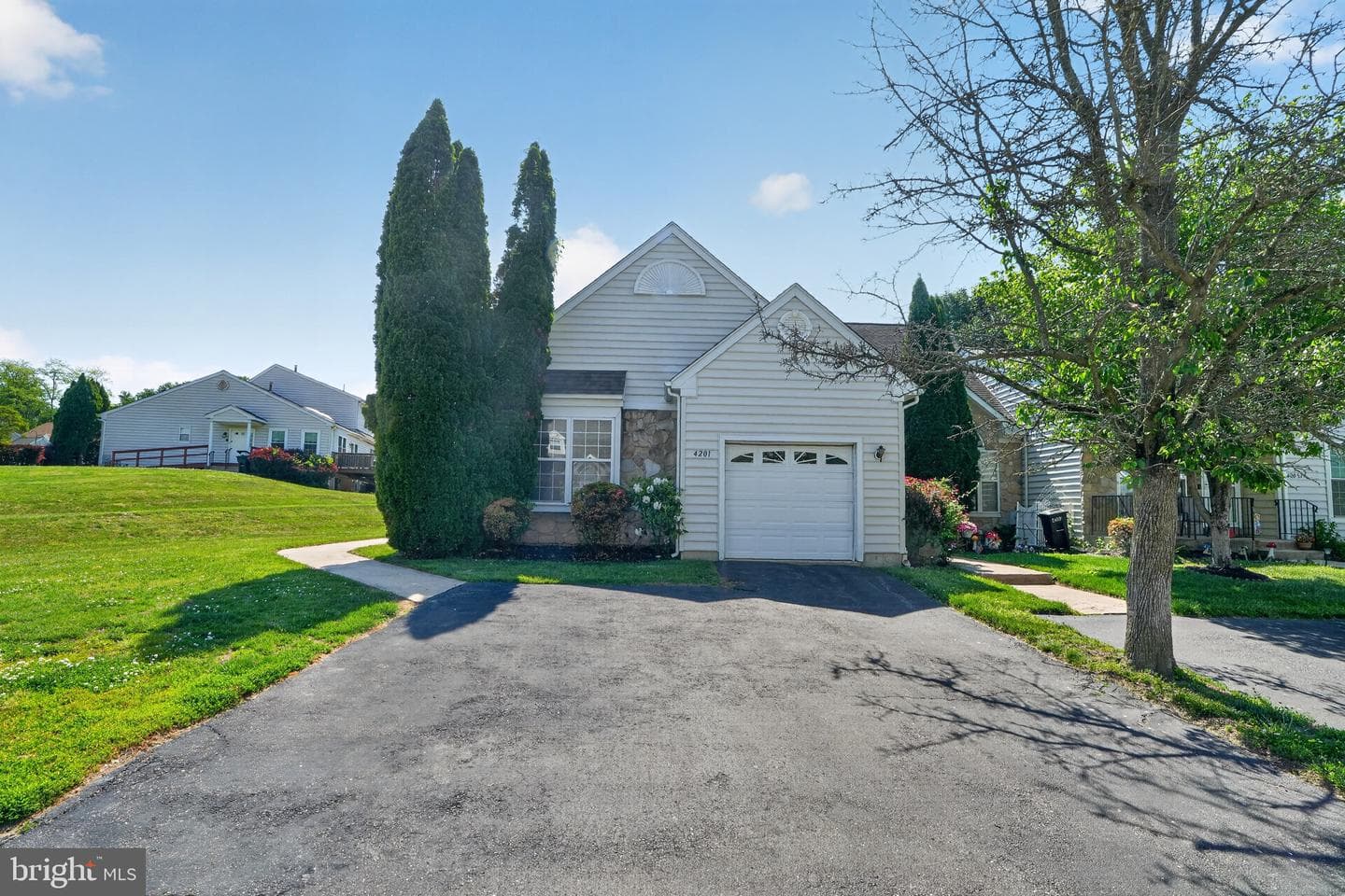 4201 Chatham Circle photo 36