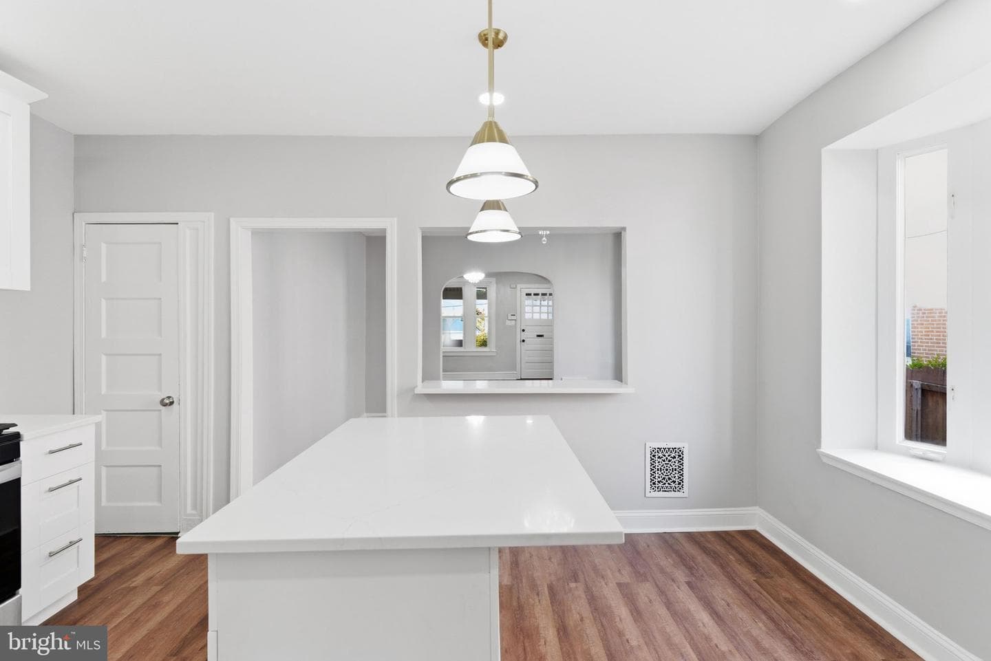 930 12th Avenue photo 11
