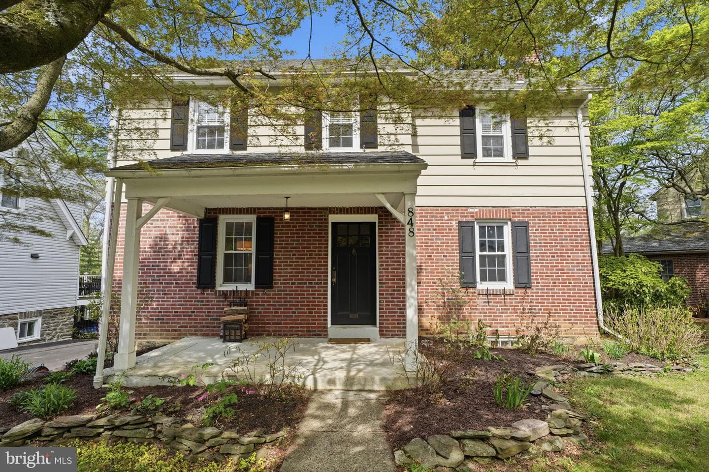 848 Homestead Avenue photo 2