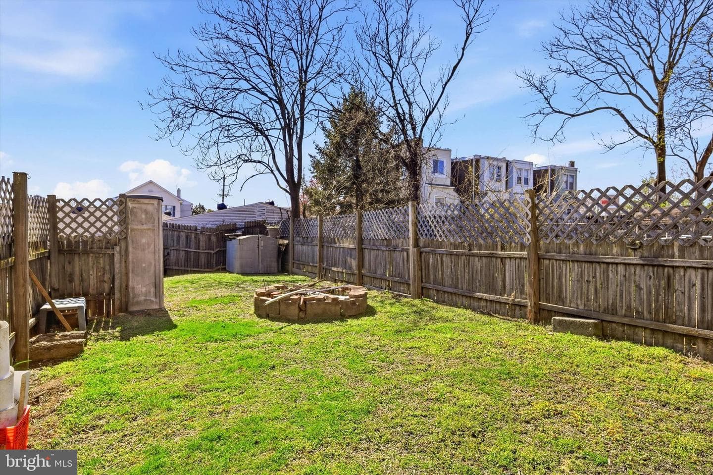 1416 Summit photo 22
