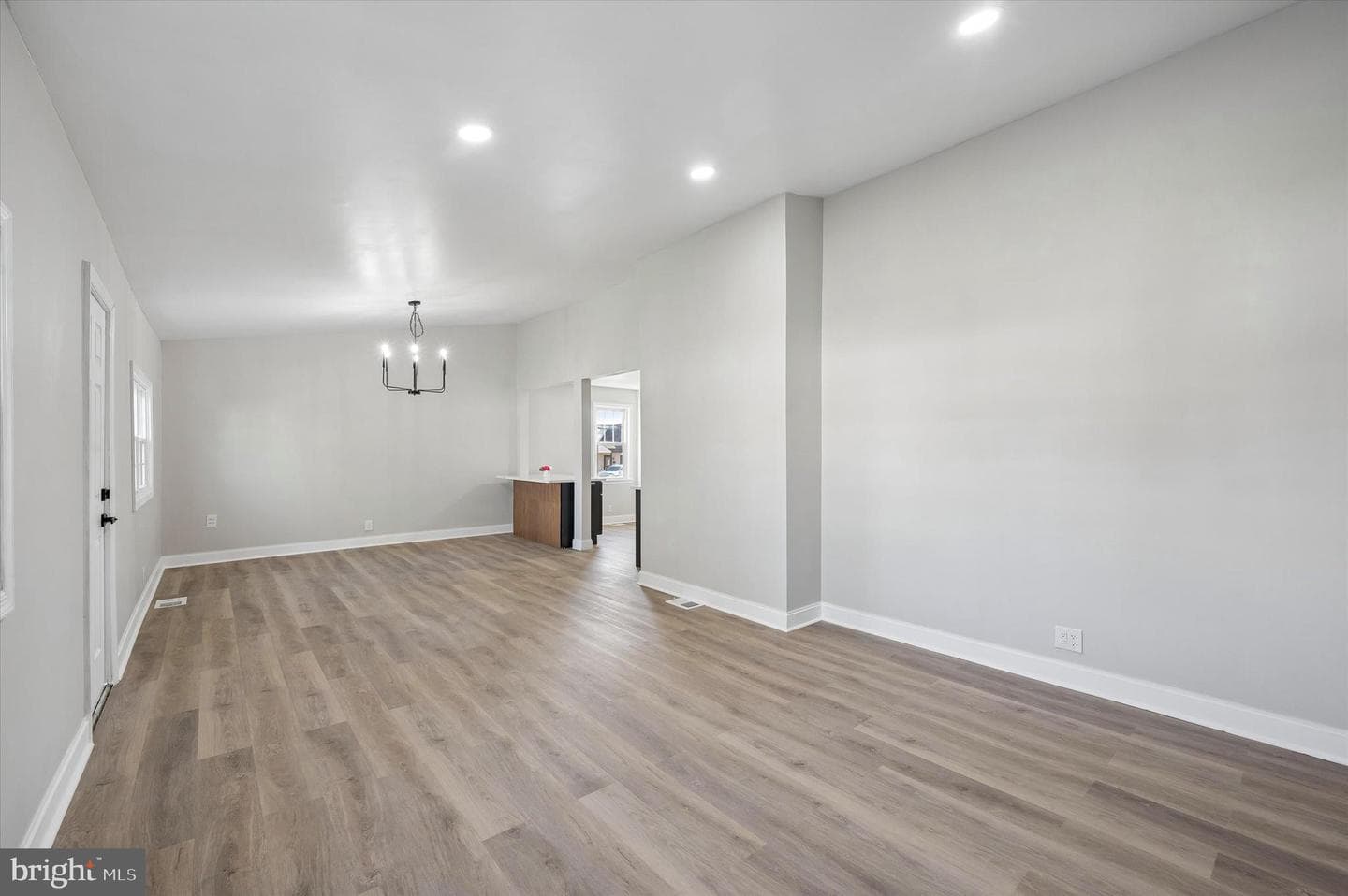 222 W Love Lane photo 16