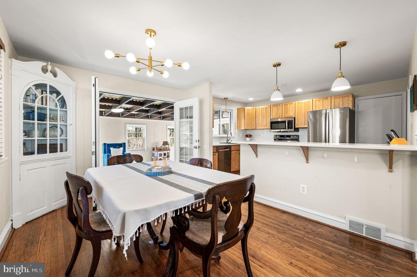 105 Westminster Drive photo 7