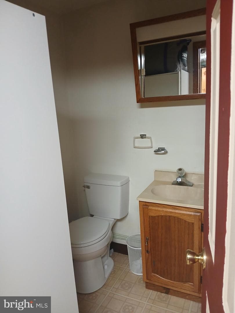 36 Evergreen Avenue photo 22