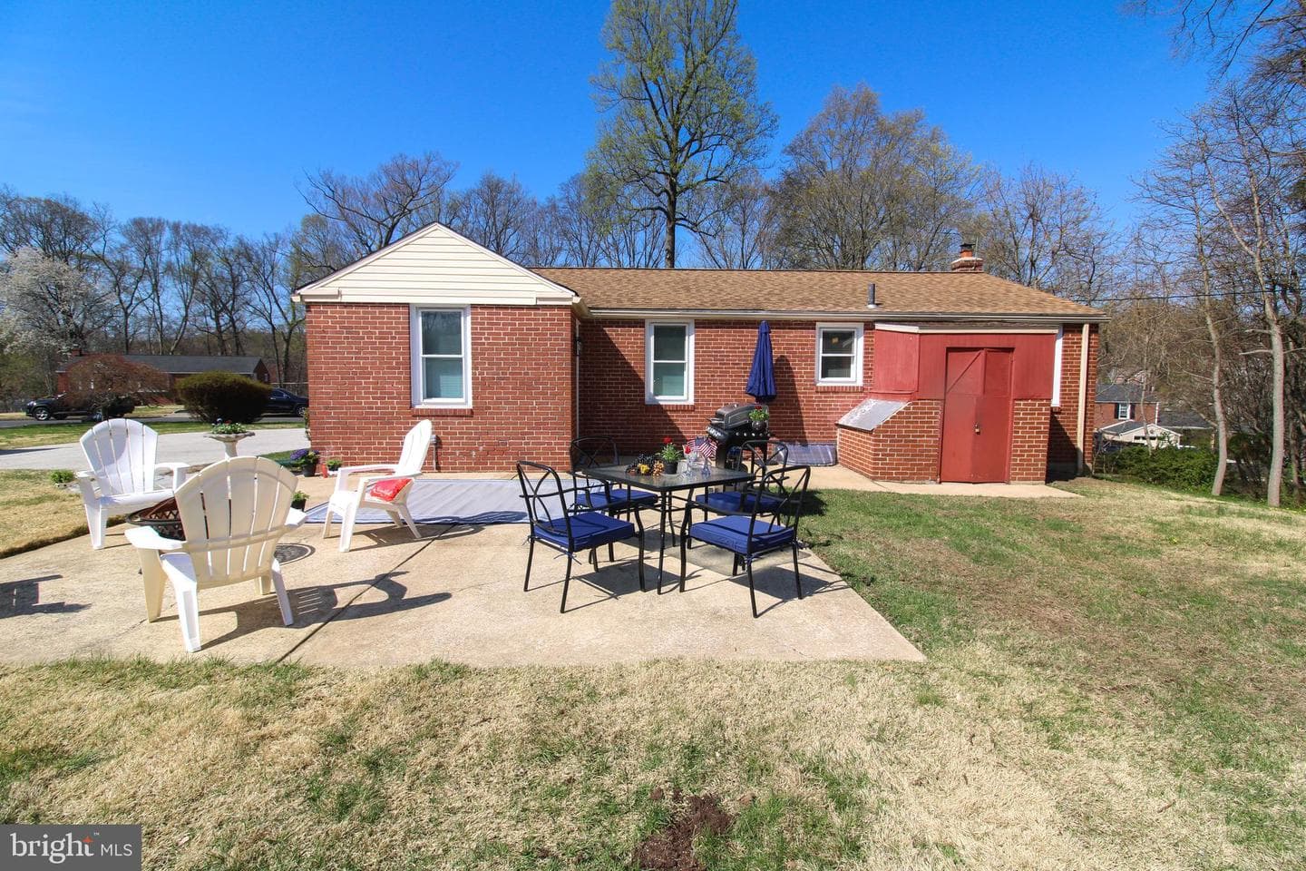 139 W Sylvan Drive photo 9