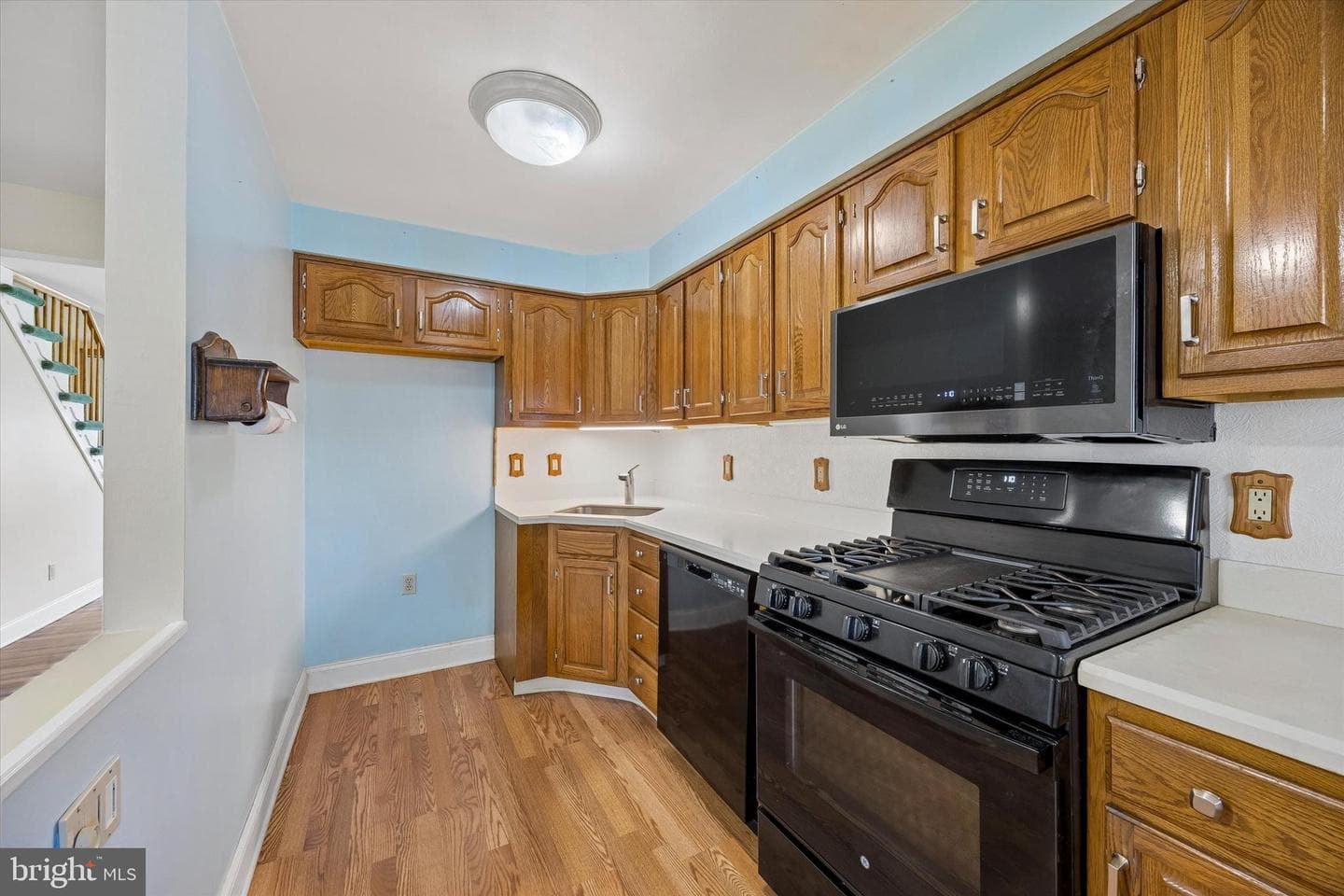 816 Crescent Drive photo 8