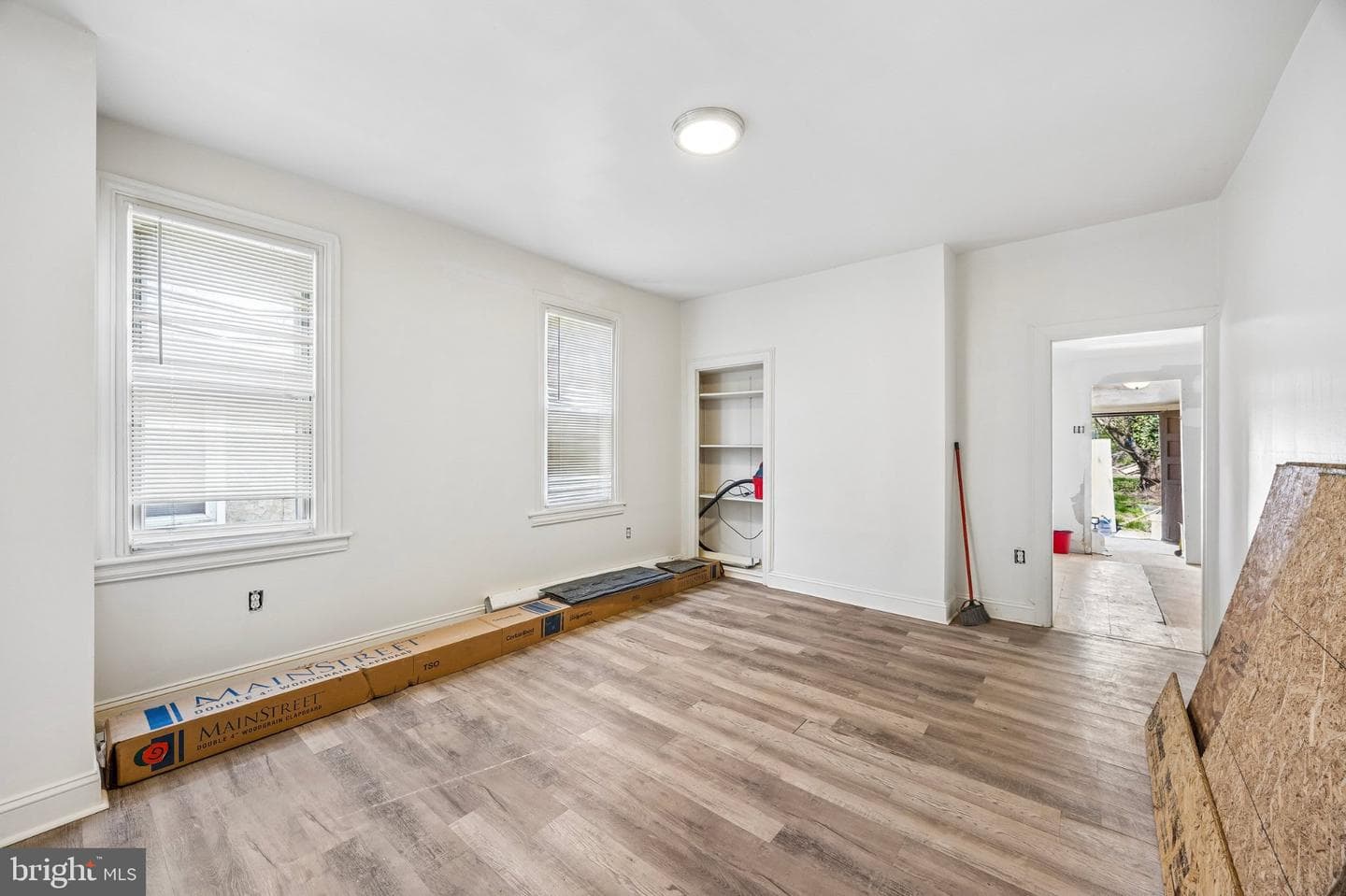 2706 W 7th Street photo 2