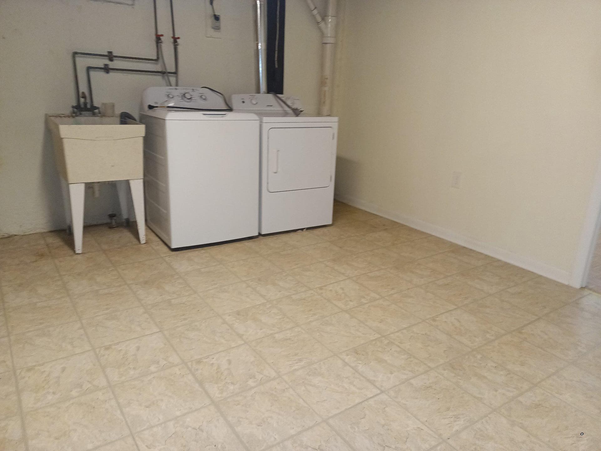 838 Colwell Road photo 20