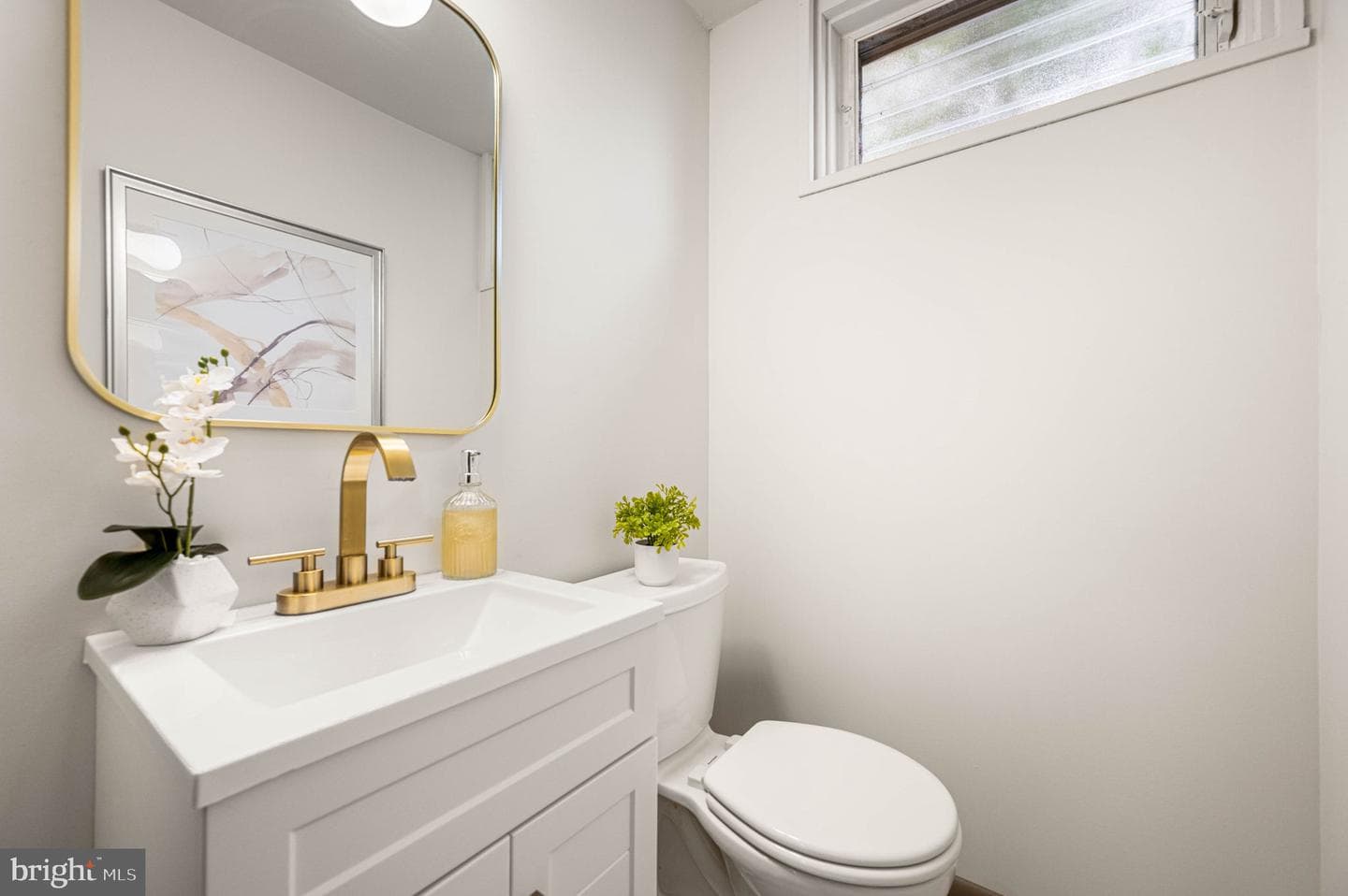 104 Gilmore Road photo 22