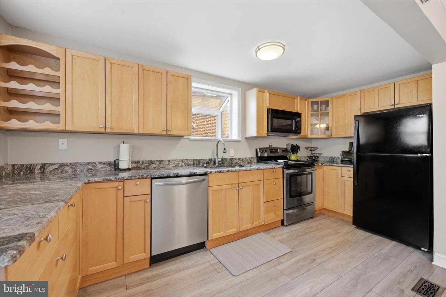429 Seven Oaks Drive photo 10