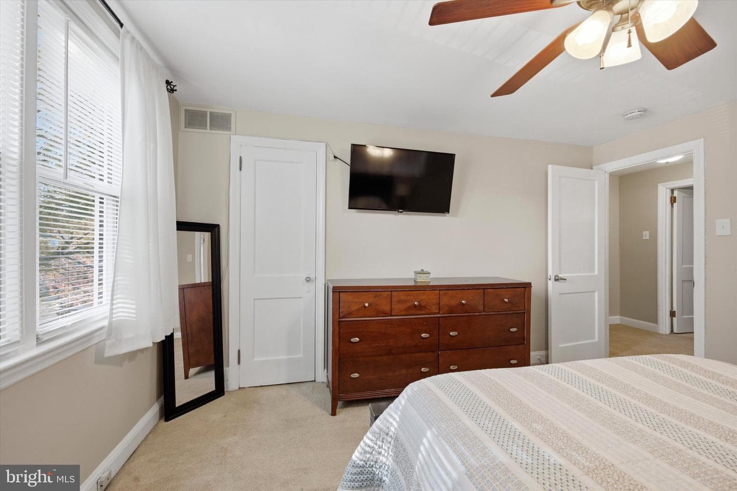 429 Seven Oaks Drive photo 13