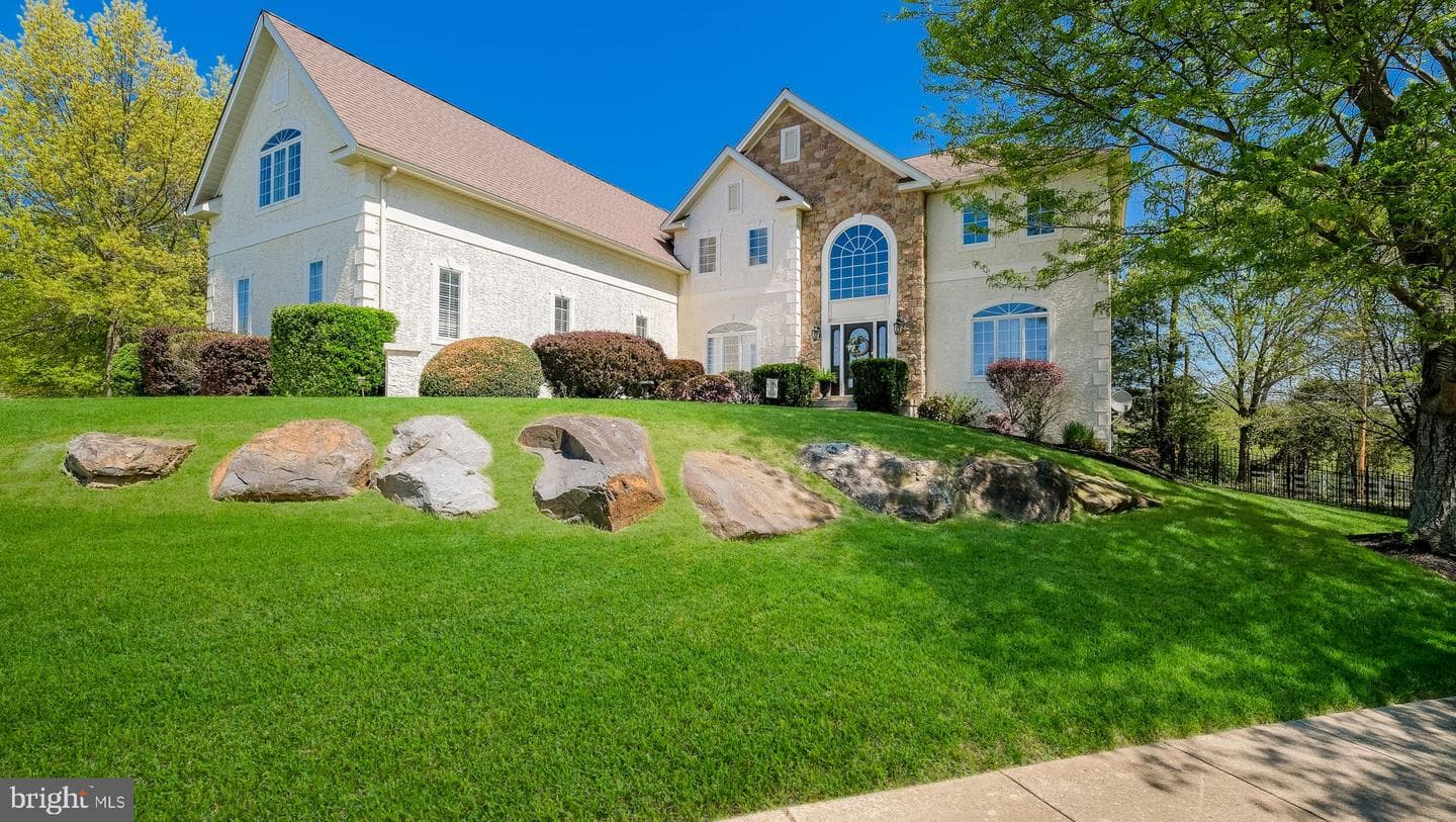 31 Thomas Speakman Drive photo 4