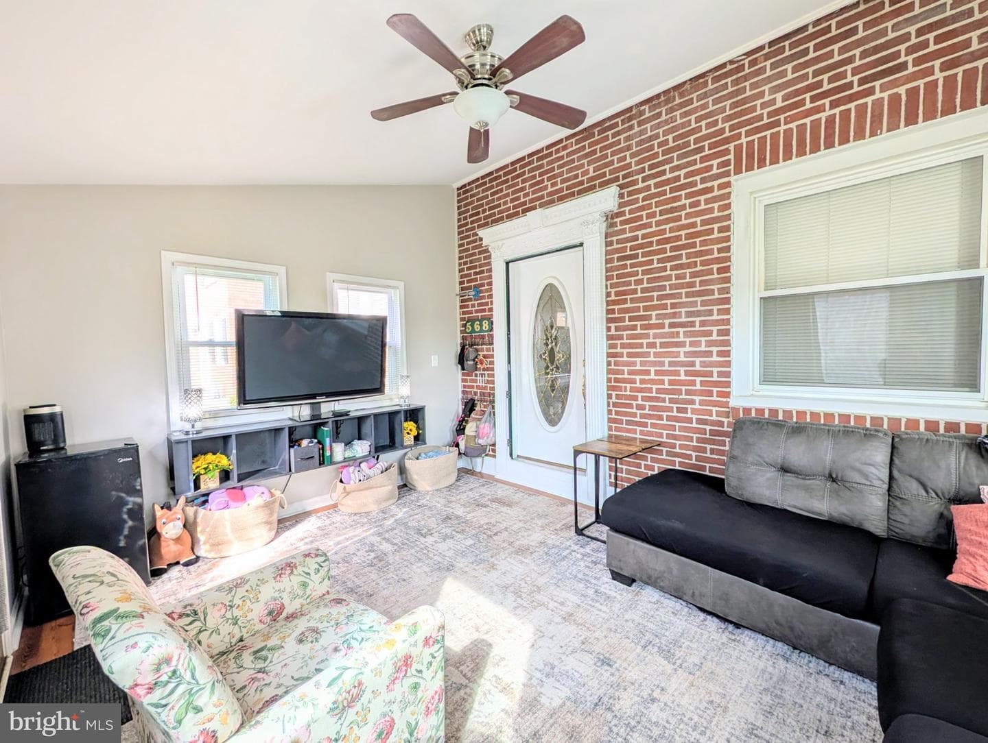 568 Michell Street photo 6