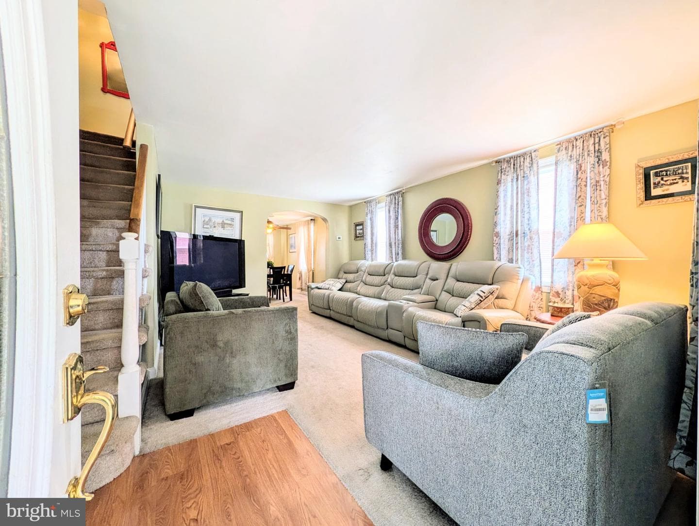 568 Michell Street photo 8