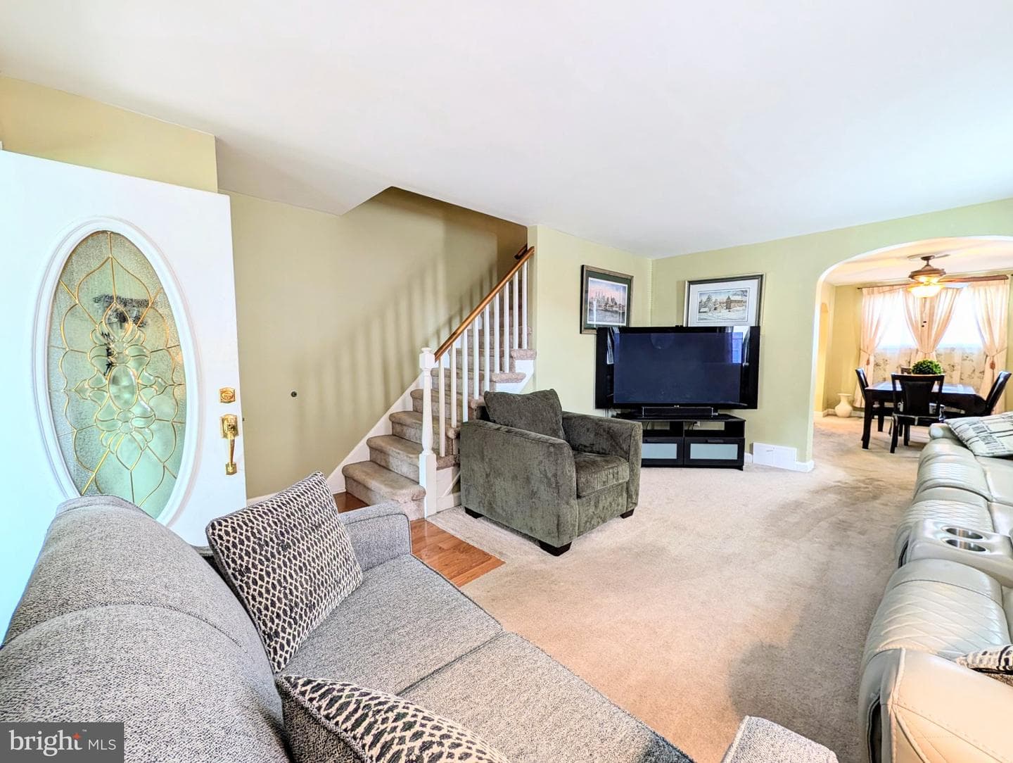 568 Michell Street photo 9