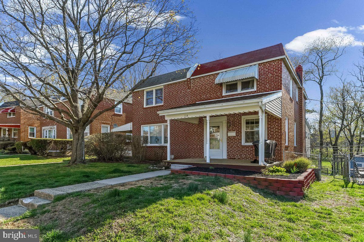 114 Lakeview Drive