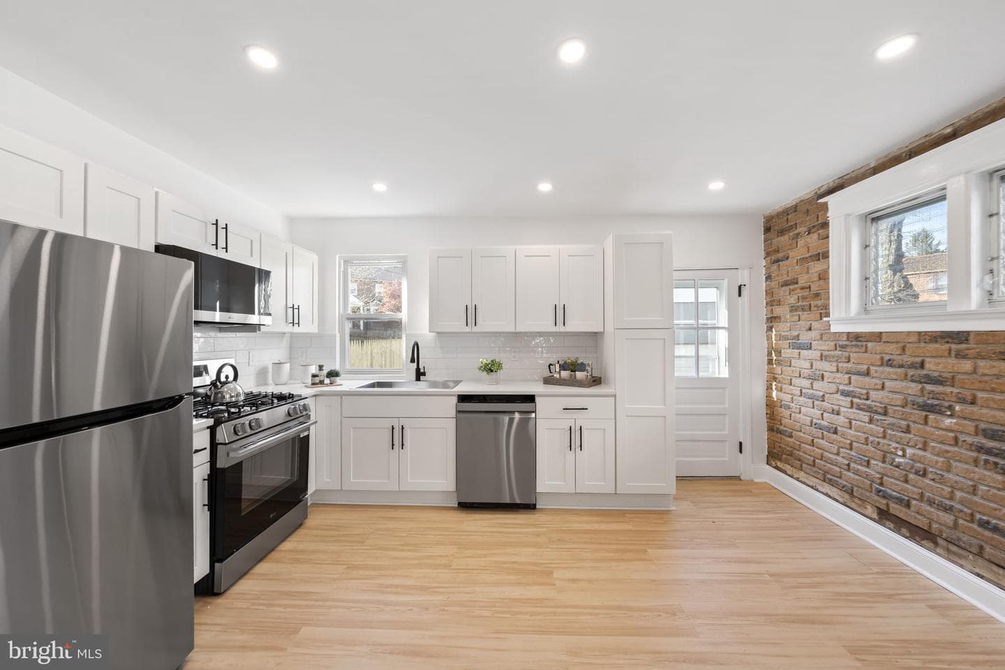 2517 Marshall Road photo 12