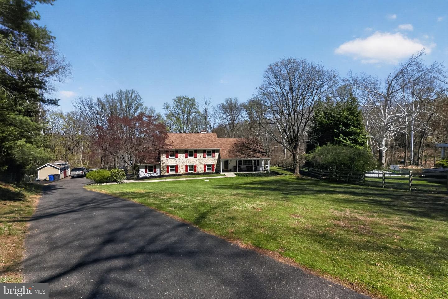 168 Dam View Drive photo 2