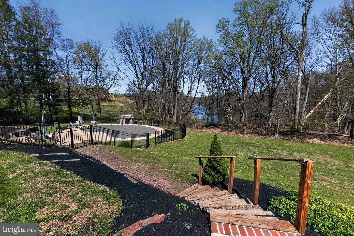 168 Dam View Drive photo 32