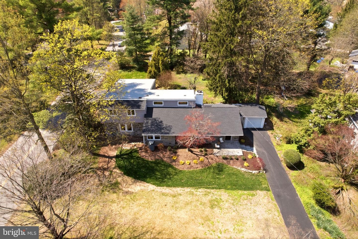 409 S Providence Road photo 98