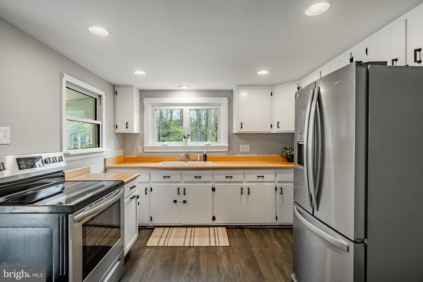 3119 Laughead photo 8