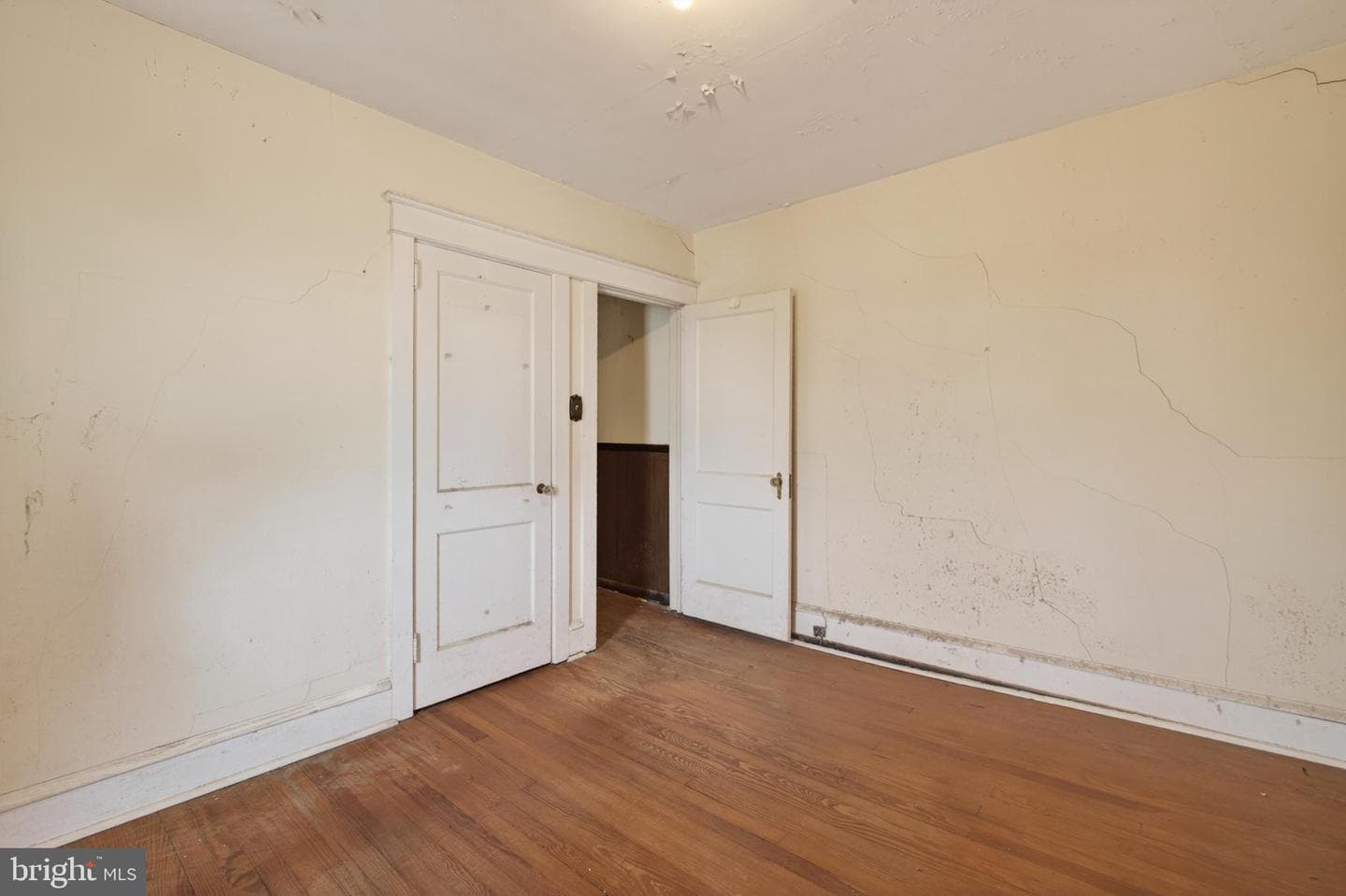 2583 Radcliffe Road photo 8