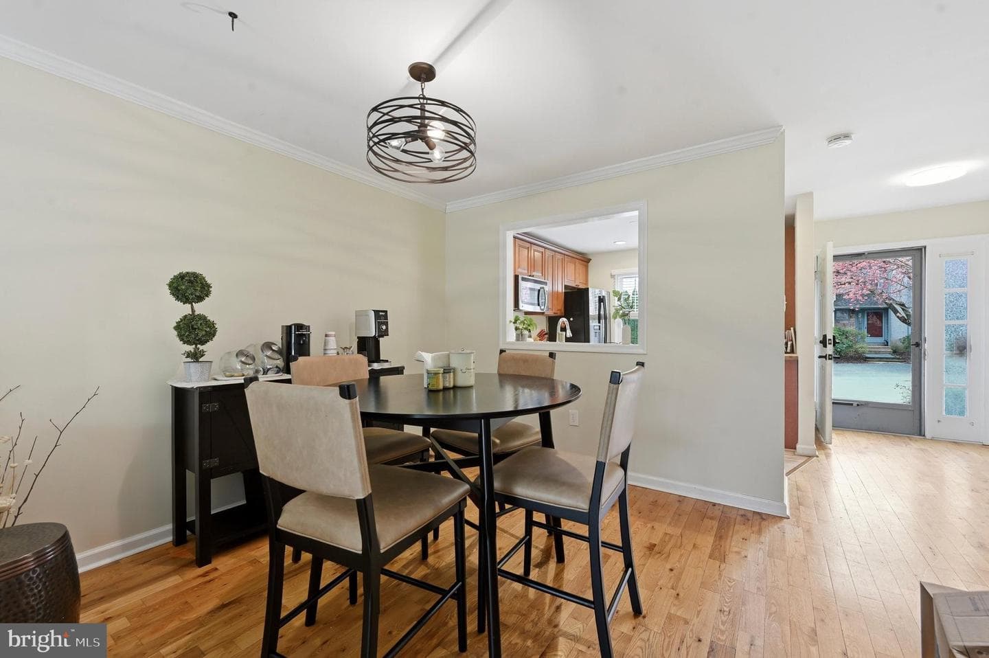 150 Nottingham Court photo 6