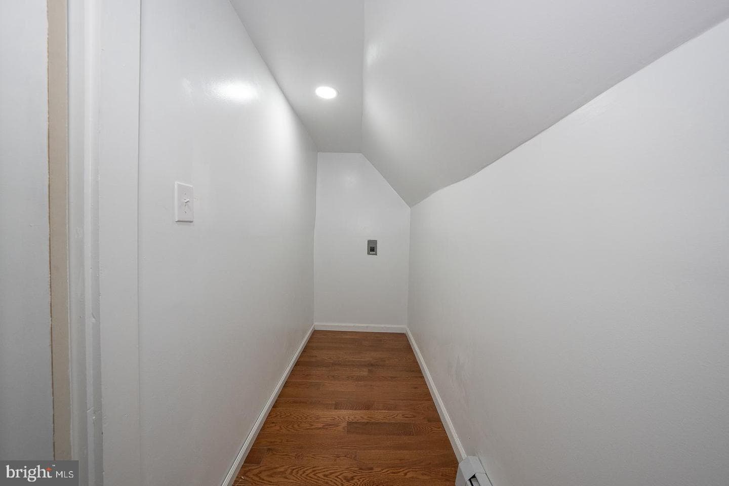 3638 Rosemont Avenue photo 55
