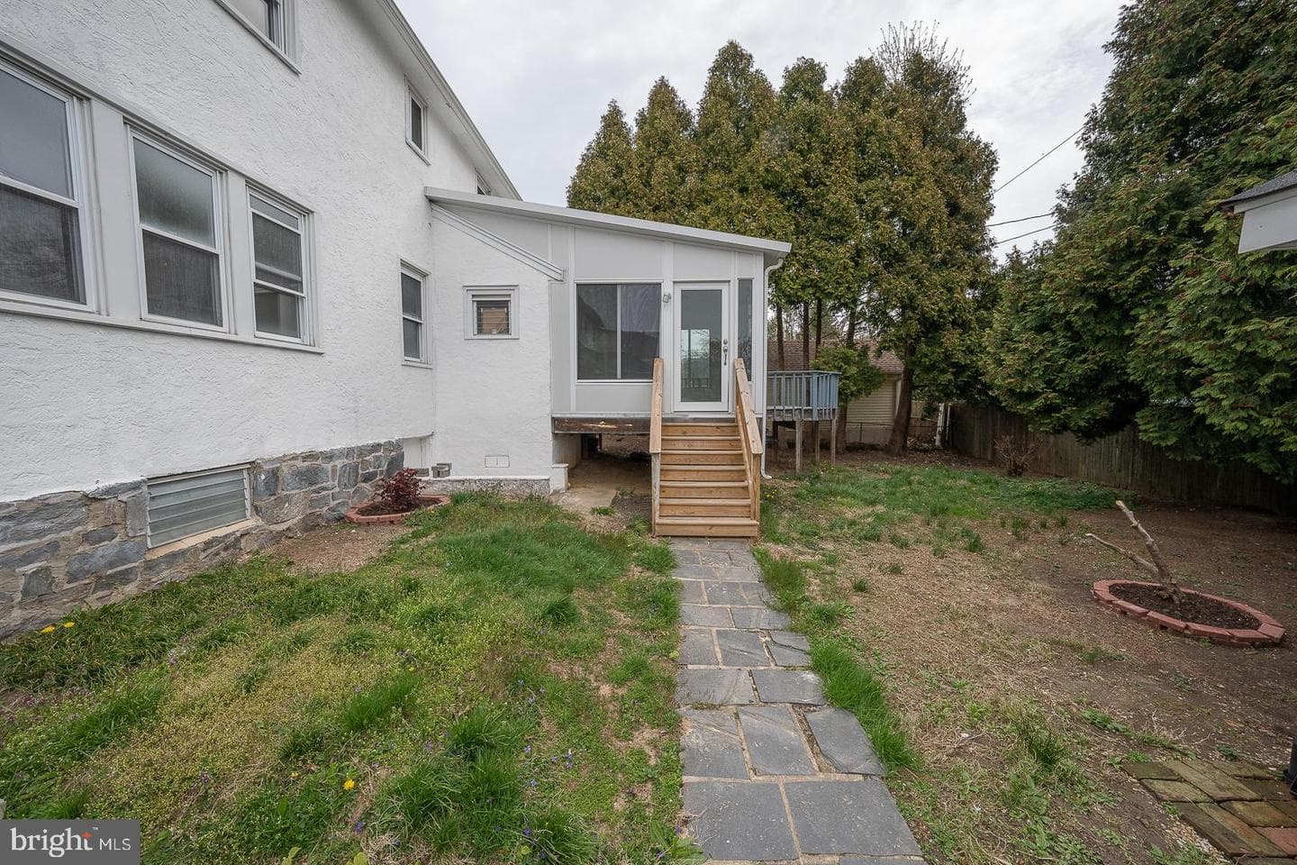 3638 Rosemont Avenue photo 72