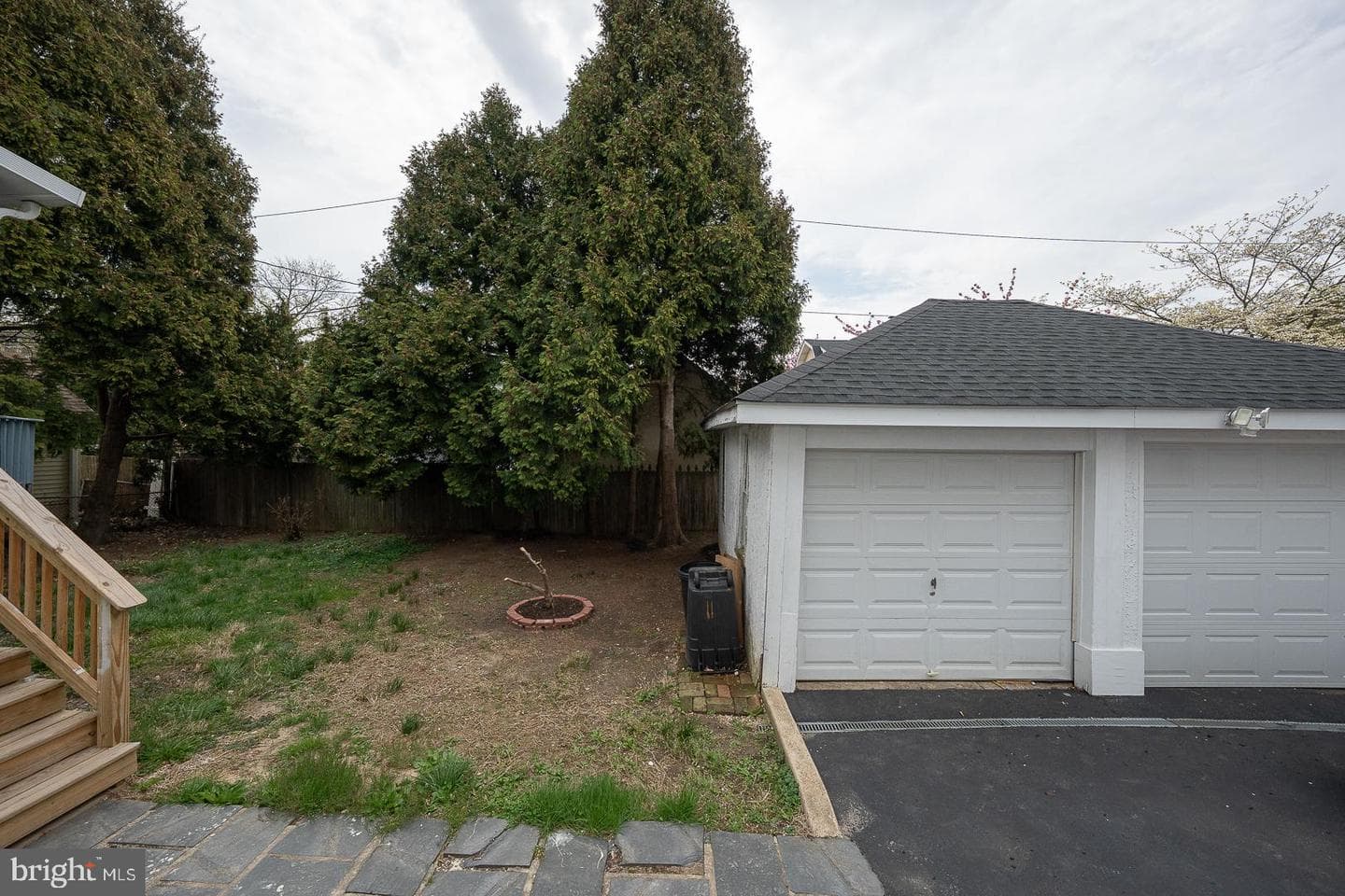 3638 Rosemont Avenue photo 73