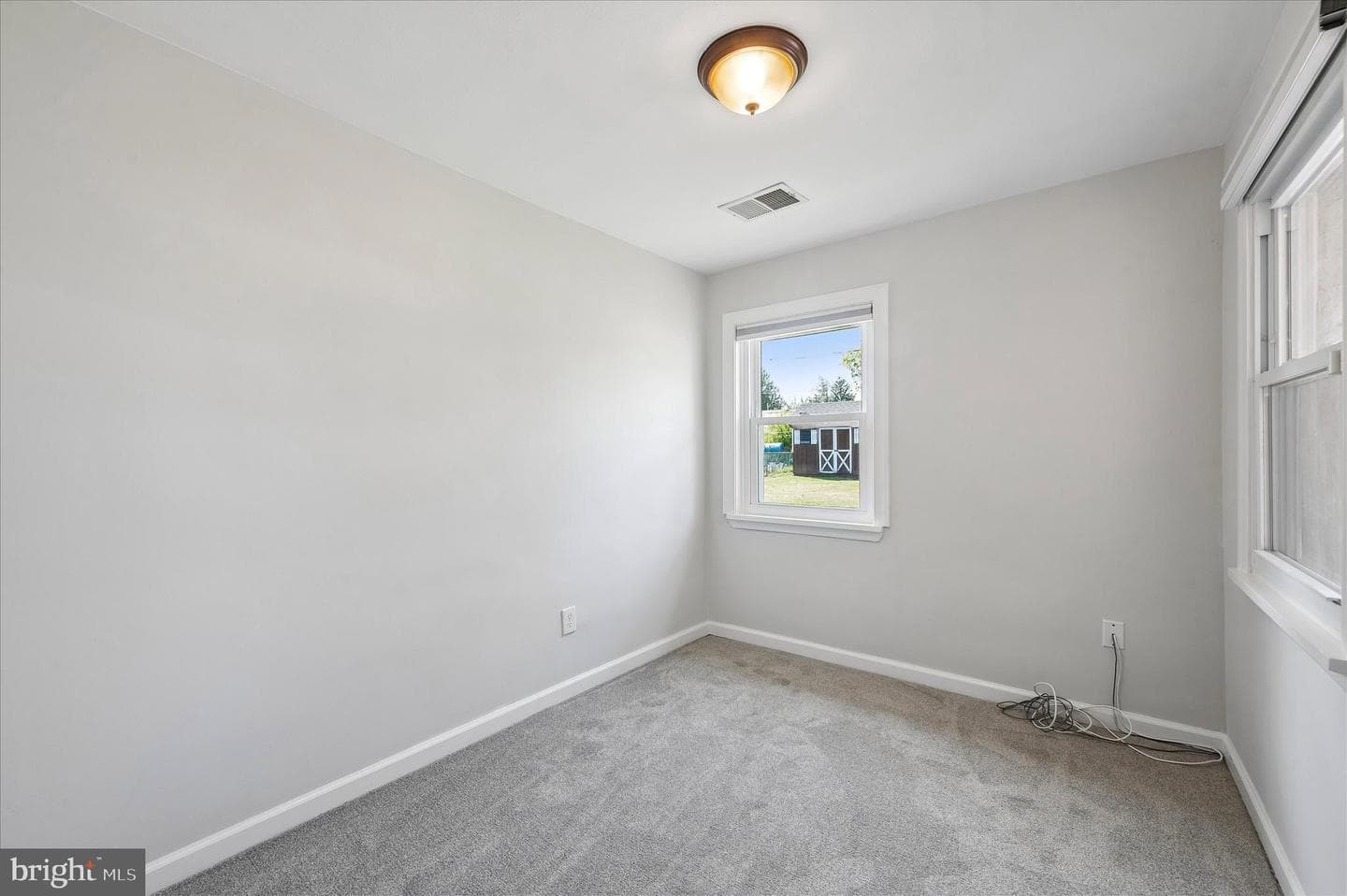 2154 Sproul Road photo 17