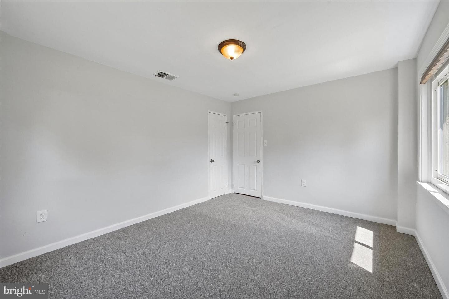2154 Sproul Road photo 20