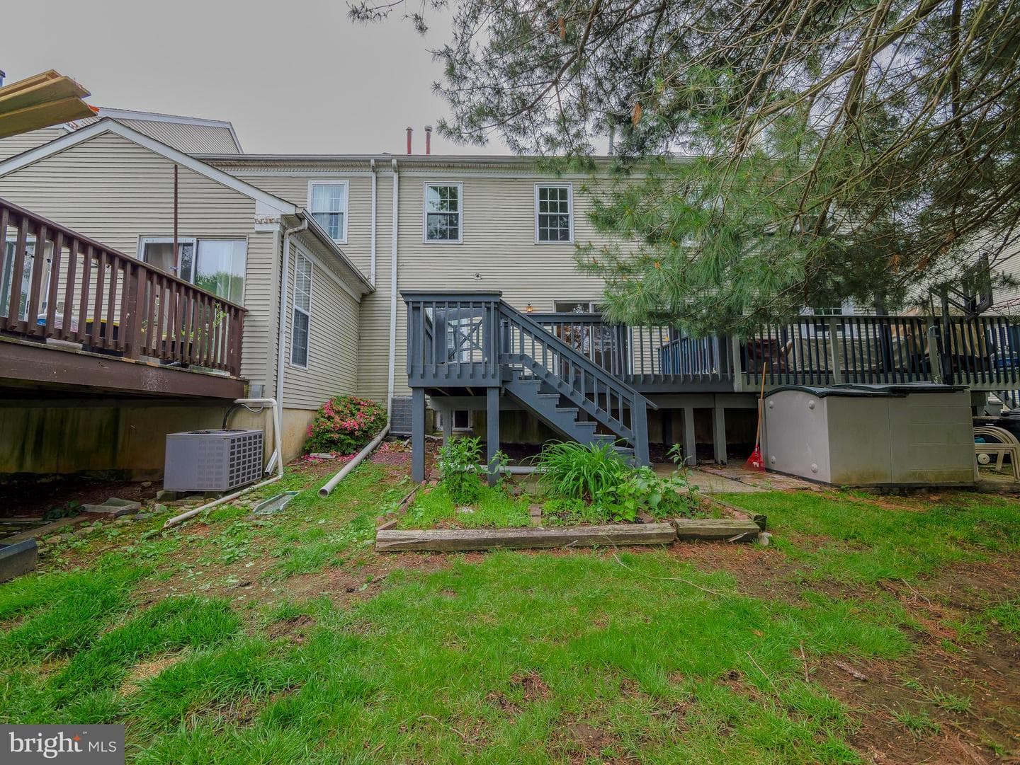 6 Victoria Drive photo 25