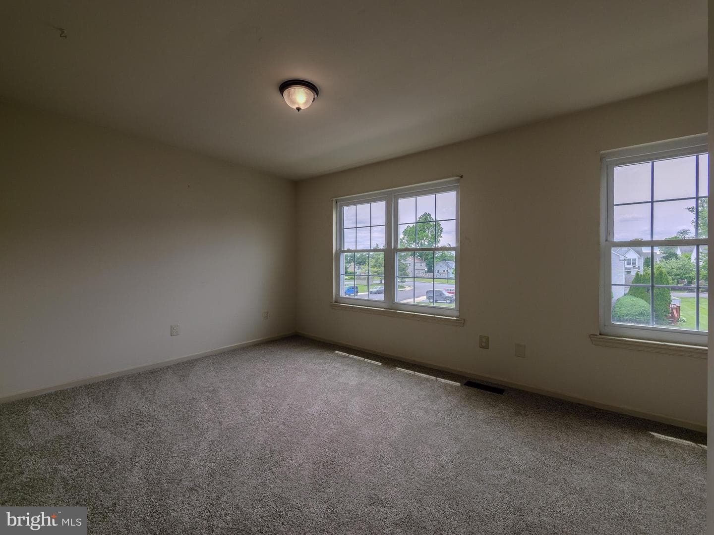 6 Victoria Drive photo 34