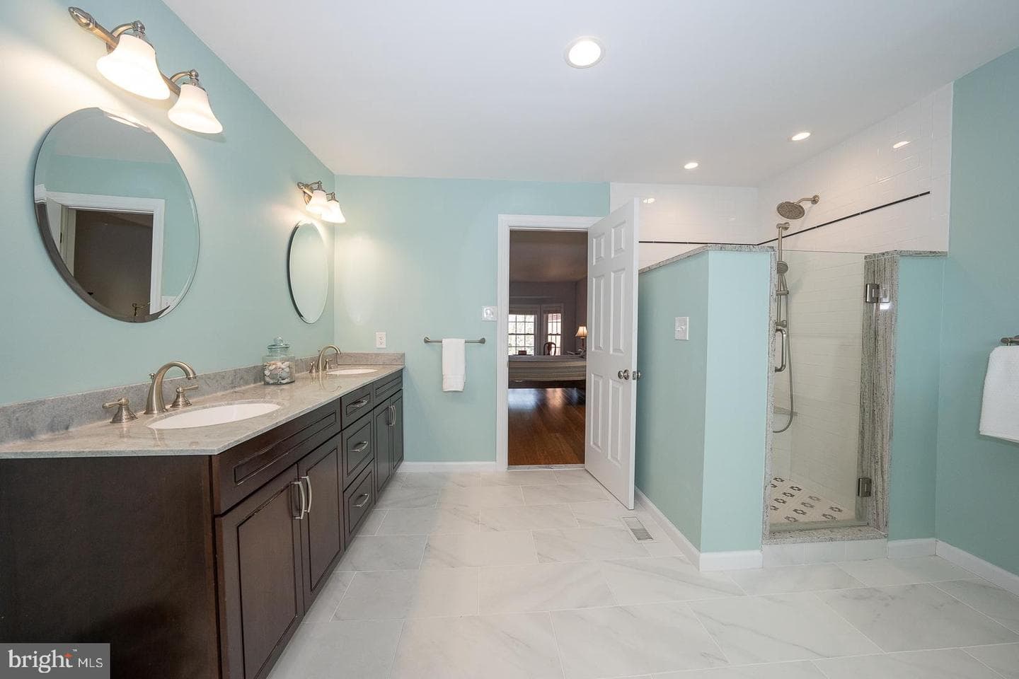125 Springton Mews Circle photo 14