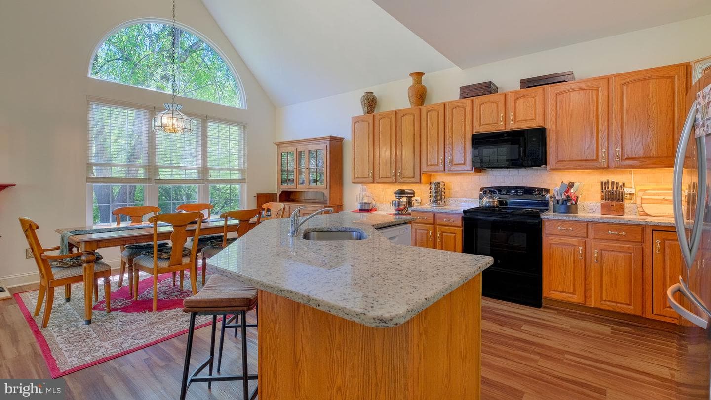 208 Sackville Mills Lane #28 photo 3